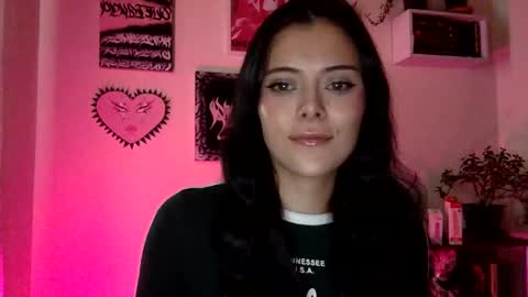 Snapshot of hottietat4u chatting on October 2025 08:32:01 PM Tat online show from October 2025 08:32:01 PM