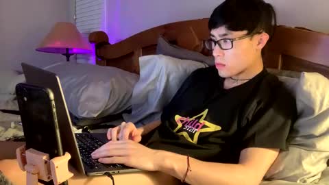 hottiewithabody101 online show from March 2026 10:15:01 PM