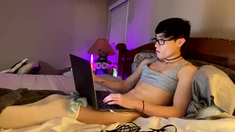 hottiewithabody101 online show from April 2026 07:07:02 PM