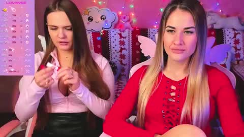 Ivanna and Jessica online show from February 2025 01:16:01 PM