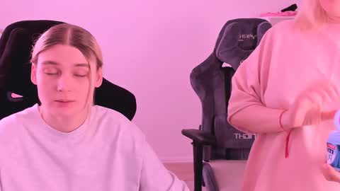 Nessie and Jessie online show from January 2025 12:38:02 PM