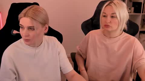 Nessie and Jessie online show from March 2025 02:30:02 PM