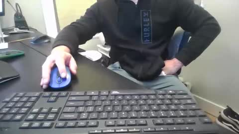 hoverday online show from November 2025 04:33:02 AM