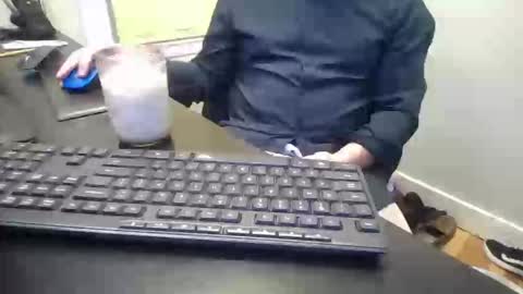 hoverday online show from April 2026 04:46:01 AM