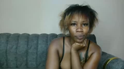 kim online show from December 2024 05:37:01 AM