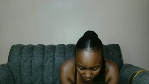 kim online show from December 2024 10:06:02 AM