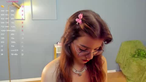 Snapshot of huba_booba chatting on September 2025 07:16:01 PM Diane online show from September 2025 07:16:01 PM