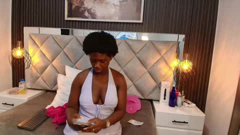 Snapshot of huddah_cam chatting on September 2025 11:11:01 AM huddah online show from September 2025 11:11:01 AM