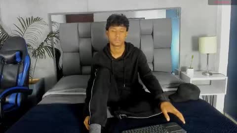 Snapshot of hudson_beasley chatting on October 2025 11:51:02 AM Hudson Beasley online show from October 2025 11:51:02 AM