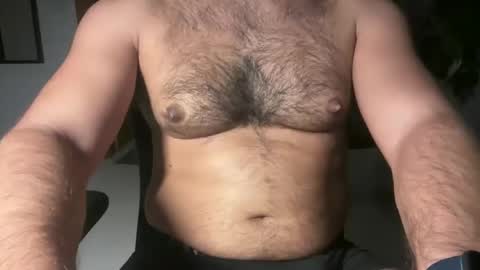 huge_moth online show from December 2025 05:00:01 PM