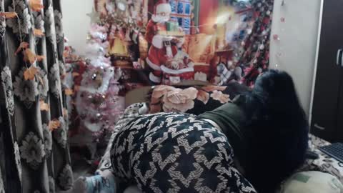 hugeassdevil online show from January 2025 06:36:02 PM