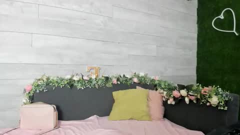 Erin online show from November 2025 04:58:02 AM