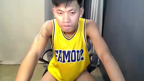 hugecockjames09 online show from September 2025 04:44:01 AM