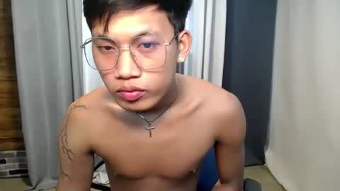 hugecockjames09 online show from October 2025 08:02:02 AM