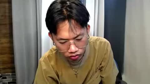 hugecockjames09 online show from October 2025 04:55:01 AM