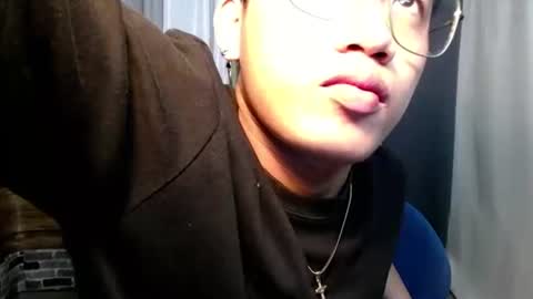 hugecockjames09 online show from October 2025 10:47:01 AM