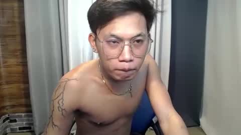 hugecockjames09 online show from October 2025 06:35:02 AM