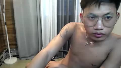 hugecockjames09 online show from October 2025 08:48:02 AM