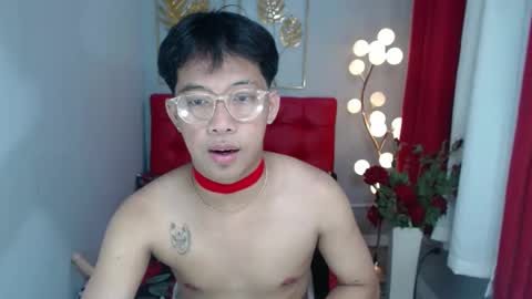 hugecockmiro online show from February 2025 09:40:02 AM