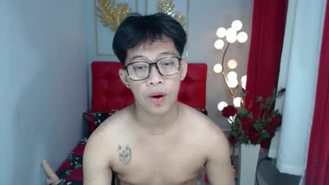 hugecockmiro online show from February 2025 11:42:01 AM