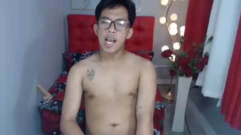hugecockmiro online show from February 2025 02:21:02 PM
