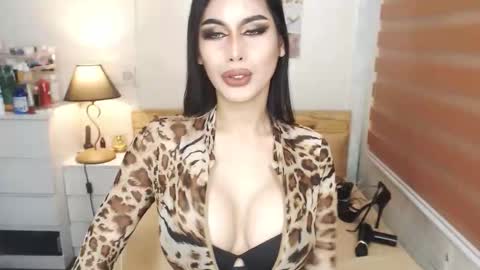 its thalia allow me to fulfill your deepest desires online show from September 2025 06:29:02 PM