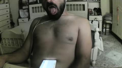 hugeveiny online show from September 2025 10:15:02 AM