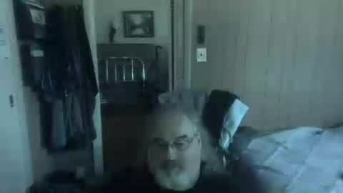 lonely huggy bear online show from July 2026 03:48:02 PM