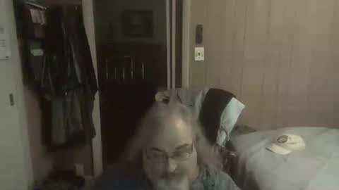 lonely huggy bear online show from July 2026 02:44:01 PM