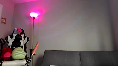 Raleigh Hugh Jannus online show from November 2025 07:58:01 PM