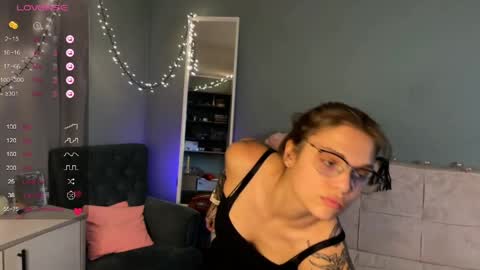 Snapshot of humblejess chatting on April 2026 04:11:01 PM Jess online show from April 2026 04:11:01 PM