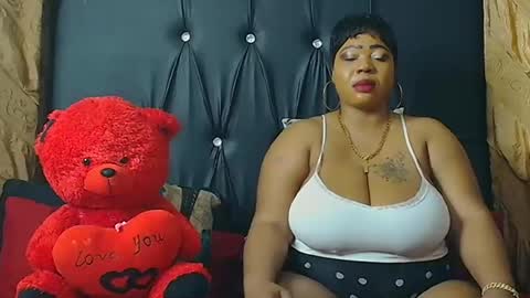 Snapshot of humongoustitss500929 chatting on October 2025 04:27:01 PM humongoustitss500929 online show from October 2025 04:27:01 PM