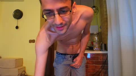 Snapshot of hungeddy chatting on September 2025 08:02:02 PM Eddy online show from September 2025 08:02:02 PM