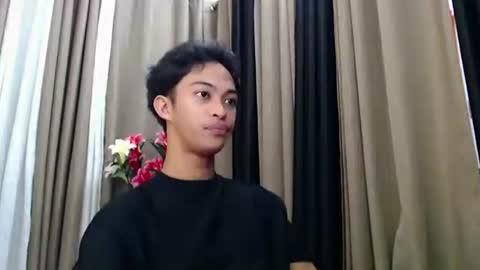 Snapshot of hunk_edward chatting on May 2026 08:21:02 AM hunk_edward online show from May 2026 08:21:02 AM