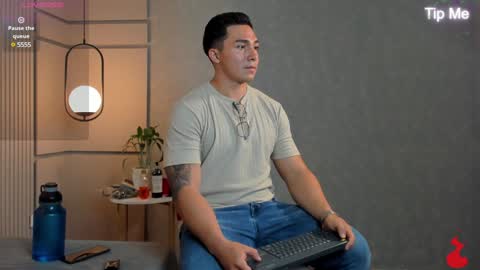 hunk_ryan online show from December 2024 08:31:02 PM