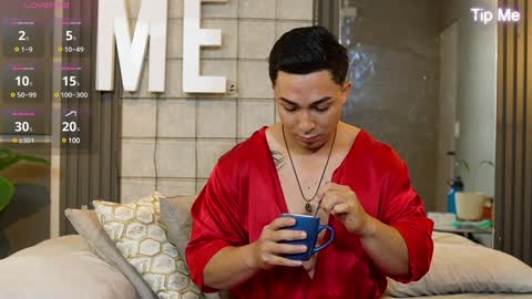 hunk_ryan online show from December 2024 12:59:02 PM