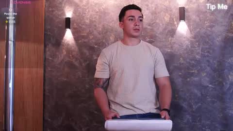 hunk_ryan online show from November 2025 03:45:01 PM