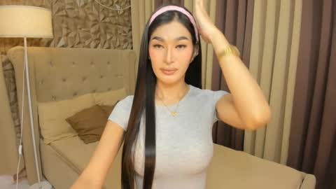 hunkhomerontop online show from December 2025 08:09:01 AM