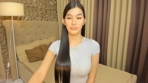 hunkhomerontop online show from December 2025 08:43:01 AM