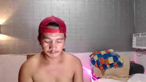 hunkylloyd online show from March 2026 05:08:02 AM