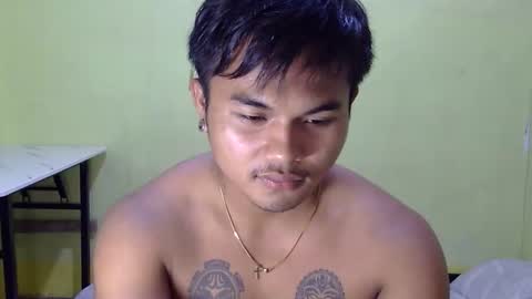 Snapshot of hunkyzeus chatting on October 2025 12:26:01 PM hunkyzeus online show from October 2025 12:26:01 PM