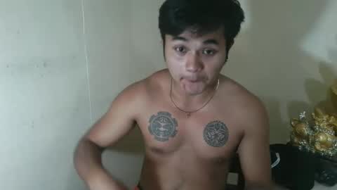 hunkyzeus online show from December 2025 05:20:01 PM