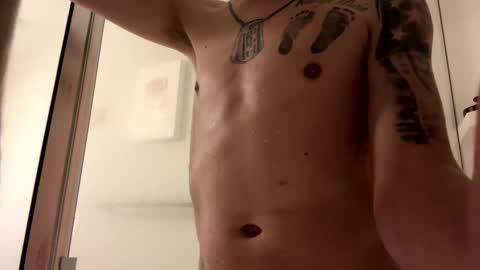 Snapshot of hunter301775 chatting on February 2025 03:45:02 PM Hunter online show from February 2025 03:45:02 PM