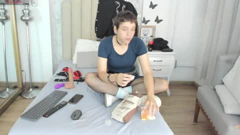 hunter exe  online show from April 2026 03:42:02 AM