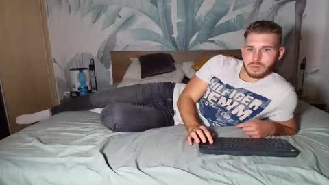 Hunter Bridges online show from October 2025 02:58:02 PM