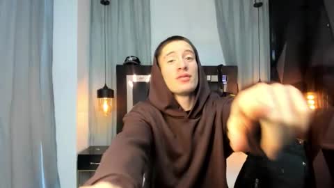 hunterheat_ online show from January 2026 11:25:01 AM