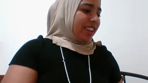 H U R R E M online show from November 2025 12:29:02 PM