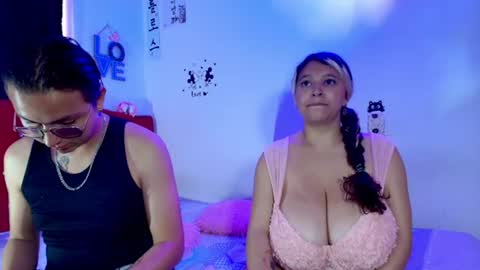 Snapshot of husbands_horny chatting on July 2026 11:14:01 AM husbands_horny online show from July 2026 11:14:01 AM
