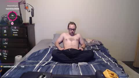Snapshot of husky_dad chatting on October 2025 07:44:01 AM Husky Dad online show from October 2025 07:44:01 AM