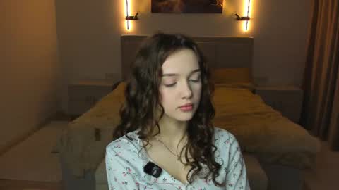 Snapshot of hwadwellingham chatting on July 2026 07:04:01 AM Lily online show from July 2026 07:04:01 AM